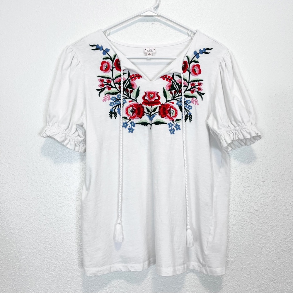 Keep In Touch White Embroidered Short Sleeve Top Size Medium